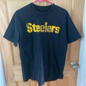 Like New Men’s Reebok Size Medium Pittsburgh Steelers T-Shirt